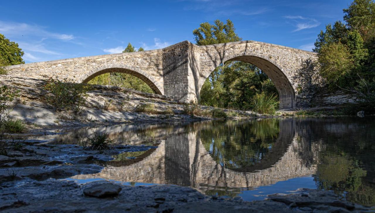 Gite La Mosaique Dauphin Buitenkant foto